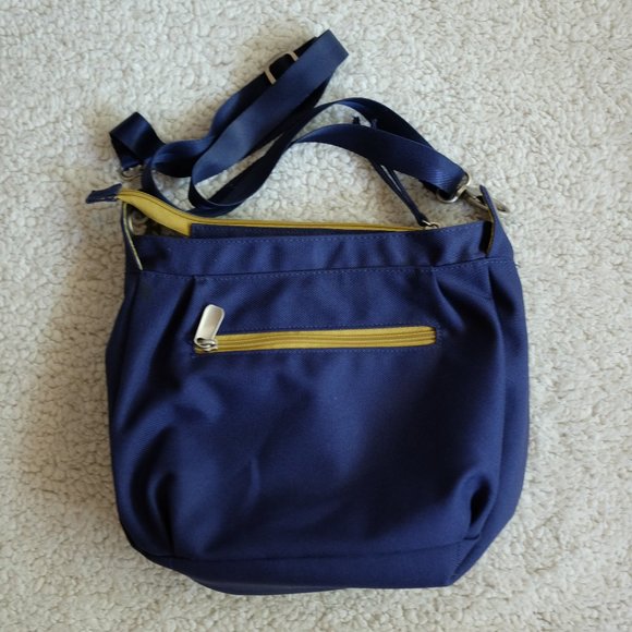 Haiku Bottle-to-Bags - Crossbody Bag - Picture 3 of 8